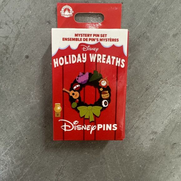 Disney Other - Disney Parks 2023 Holiday Wreaths Mystery 2 Pc. Pin Blind Box Sealed - NEW